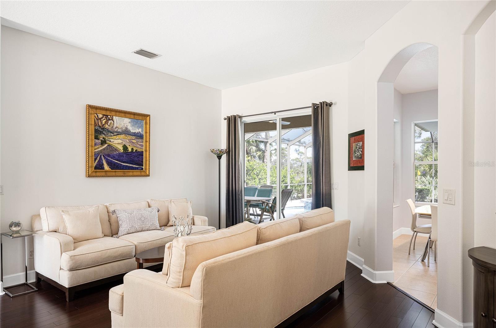 Image 15 of 38 For 956 Scherer Way