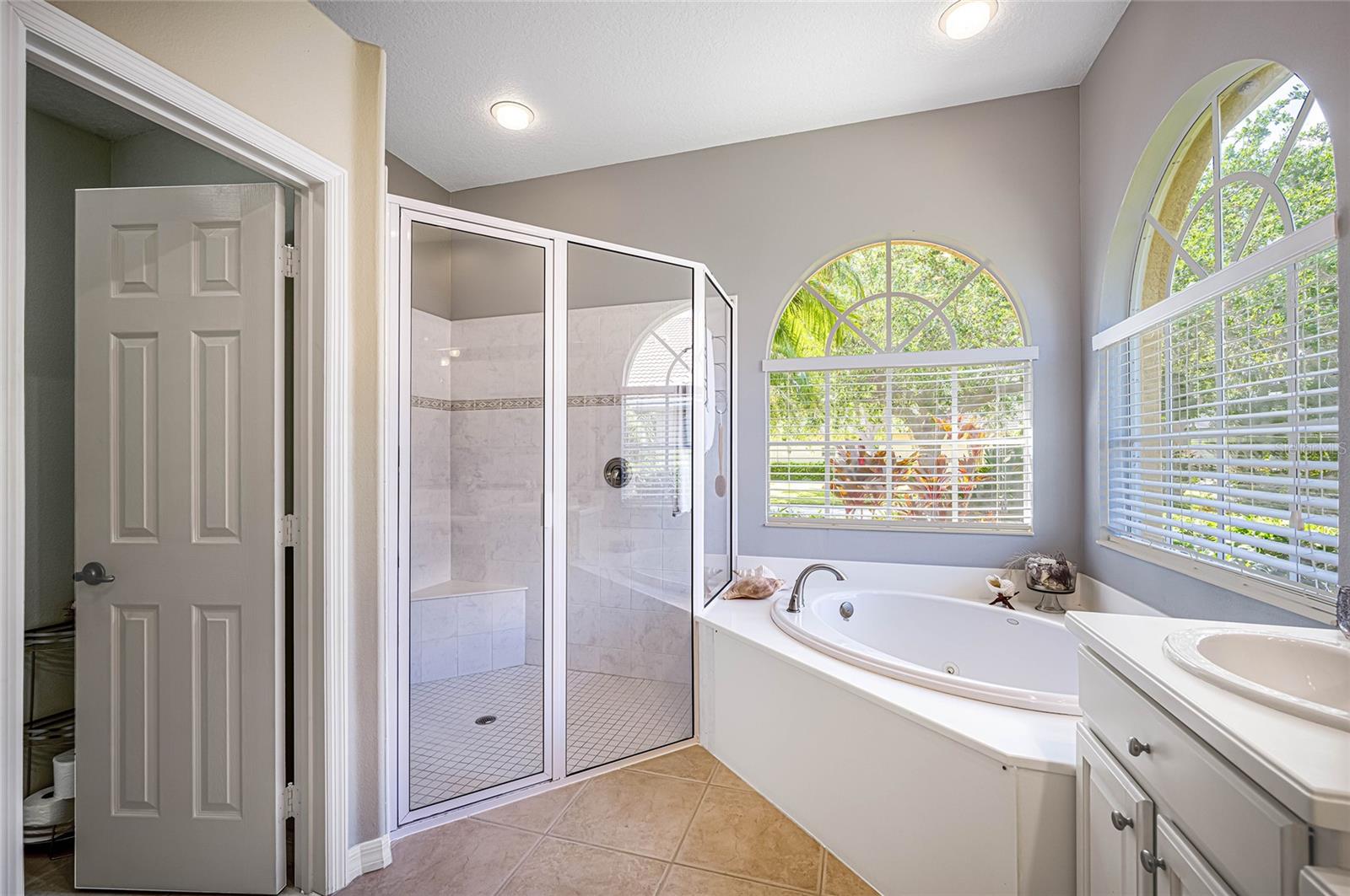 Image 18 of 38 For 956 Scherer Way