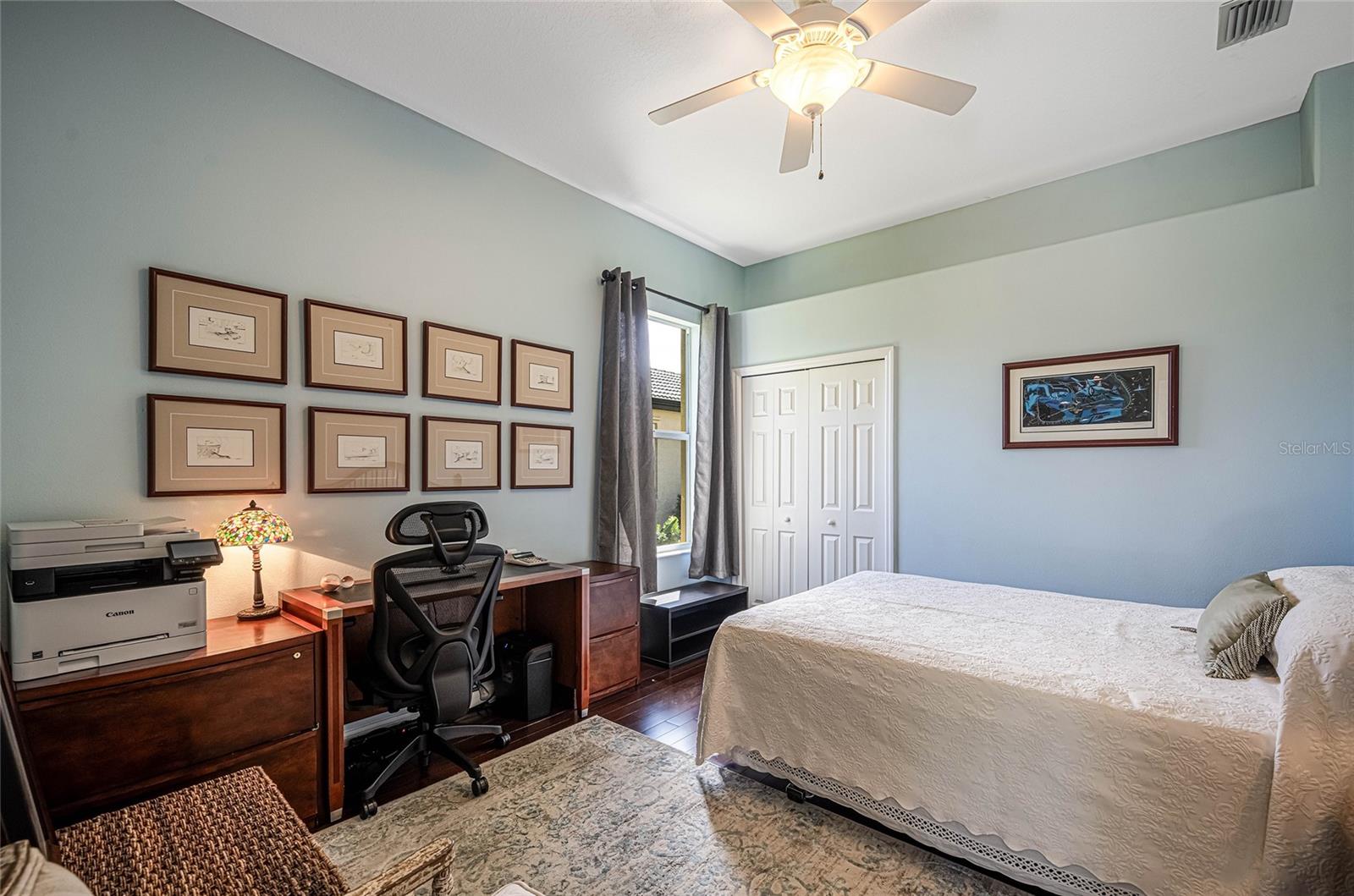 Image 23 of 38 For 956 Scherer Way