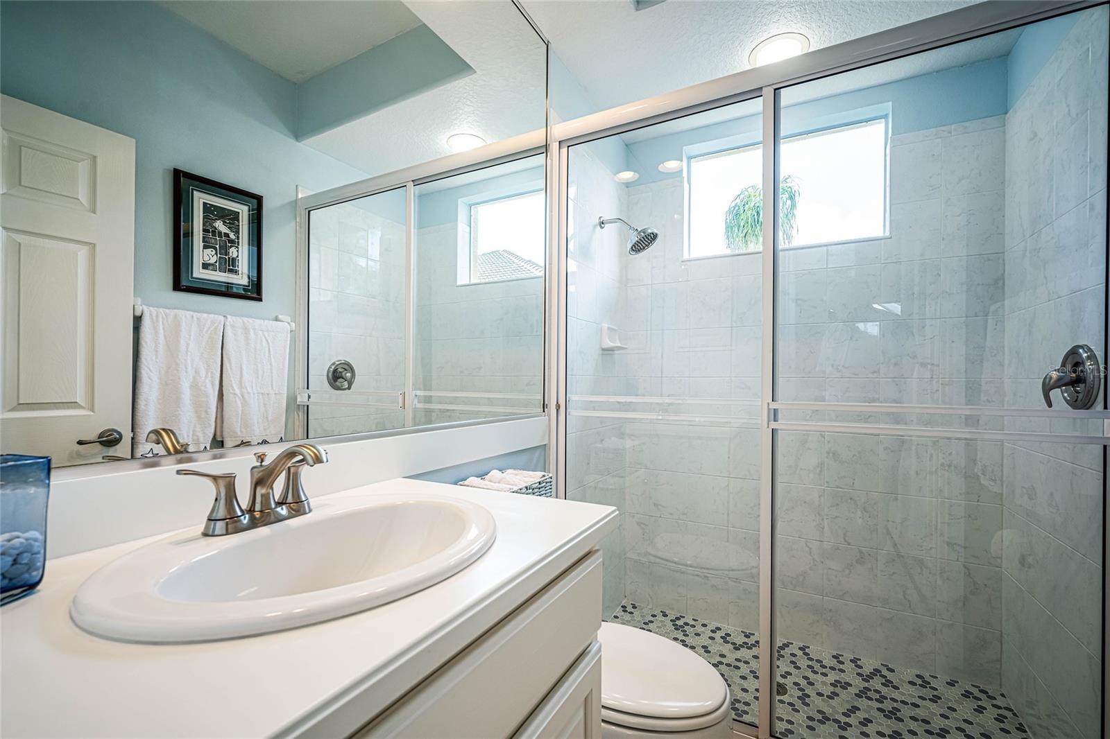 Image 24 of 38 For 956 Scherer Way