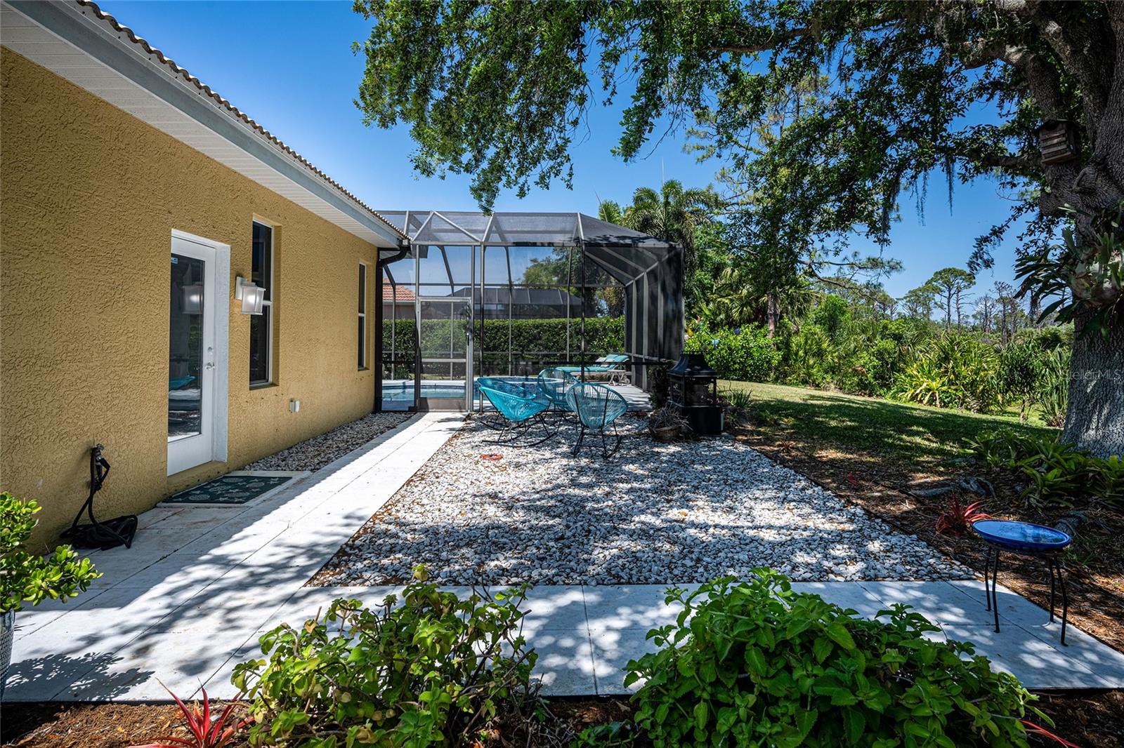 Image 30 of 38 For 956 Scherer Way