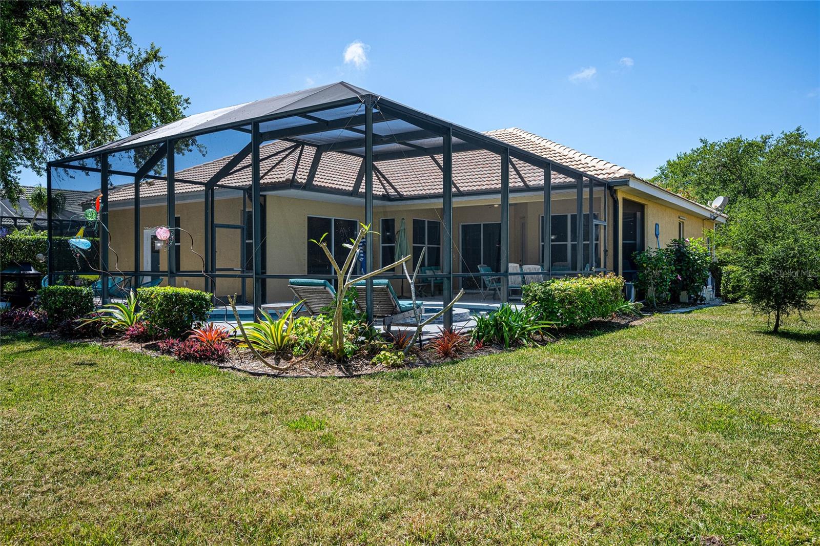 Image 31 of 38 For 956 Scherer Way