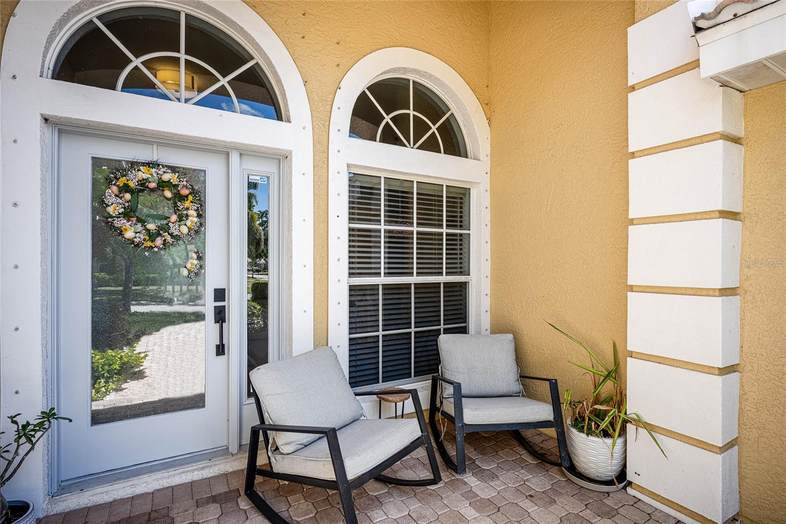 Image 4 of 38 For 956 Scherer Way