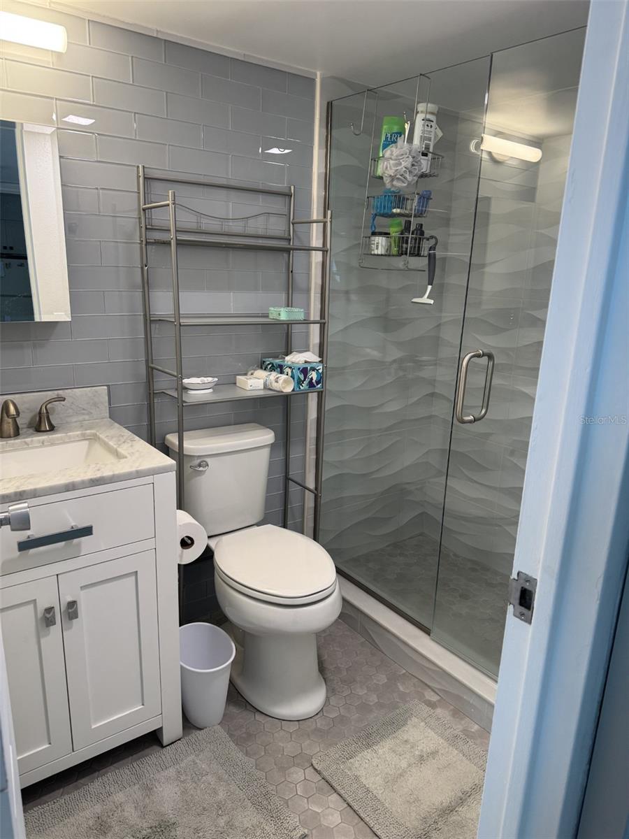 Image 11 of 26 For 33 Gulfstream Avenue 708