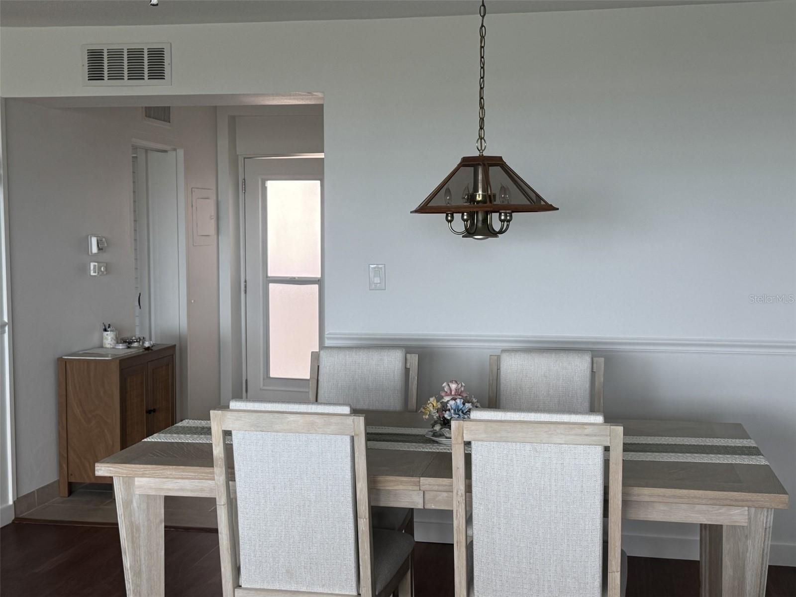 Image 15 of 26 For 33 Gulfstream Avenue 708