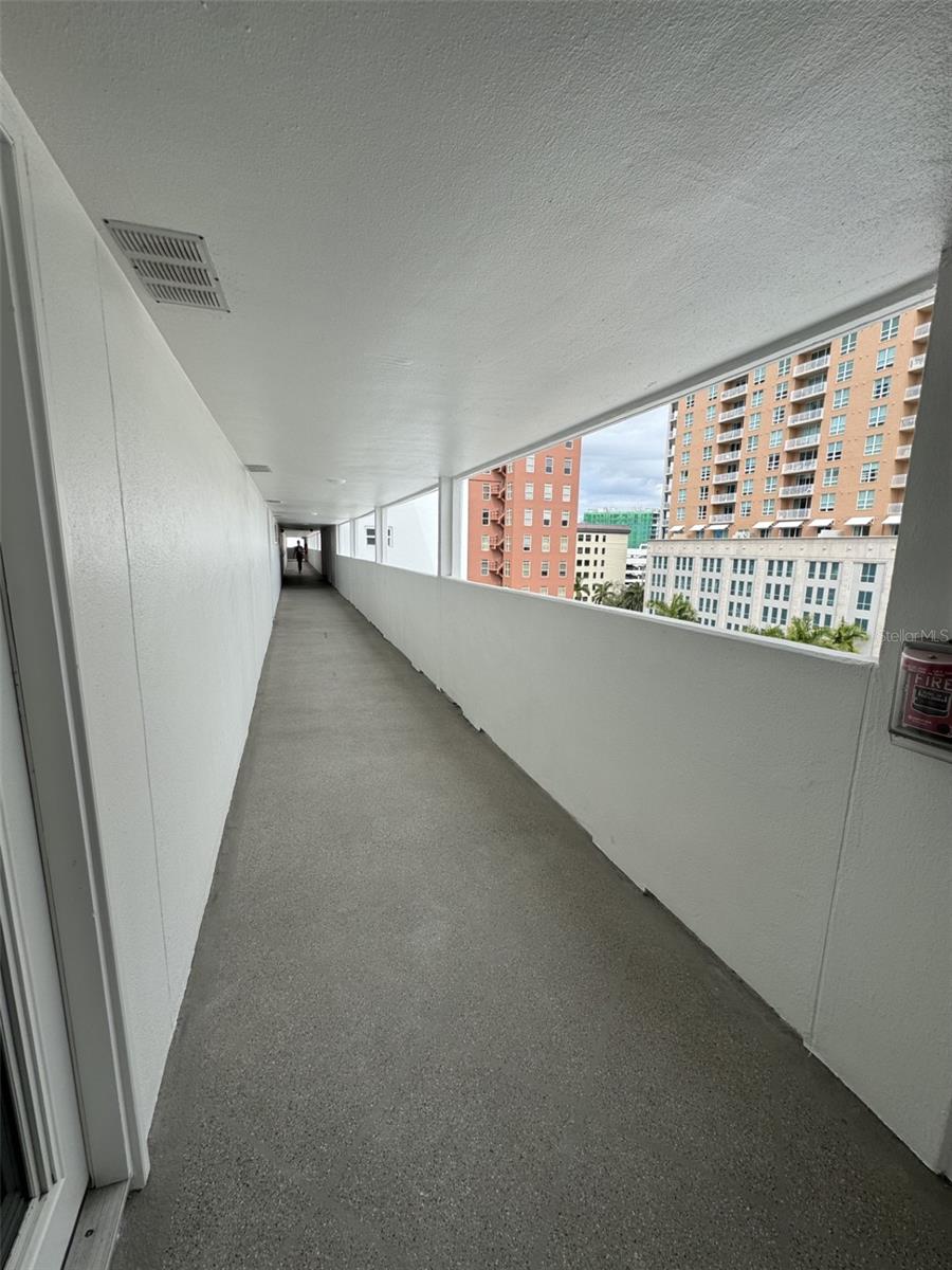 Image 22 of 26 For 33 Gulfstream Avenue 708