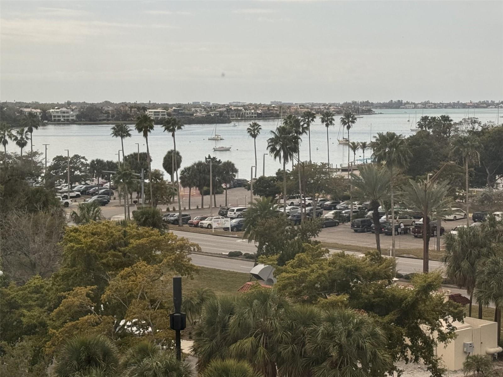 Image 6 of 26 For 33 Gulfstream Avenue 708