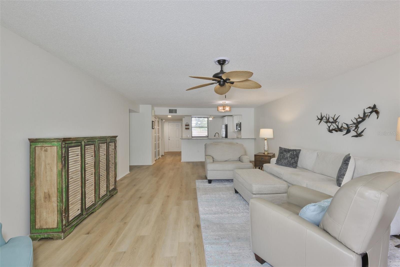 Image 10 of 33 For 597 Lakeside Drive 597