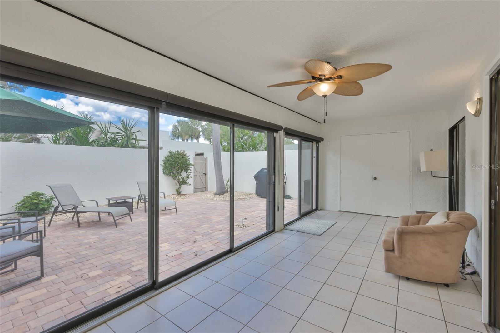 Image 28 of 33 For 597 Lakeside Drive 597