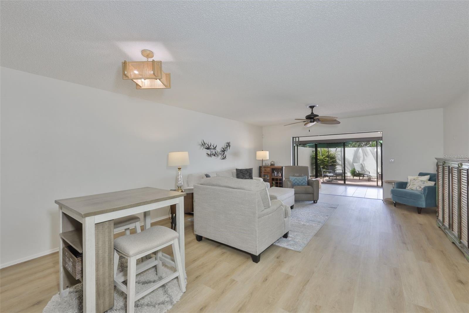 Image 8 of 33 For 597 Lakeside Drive 597