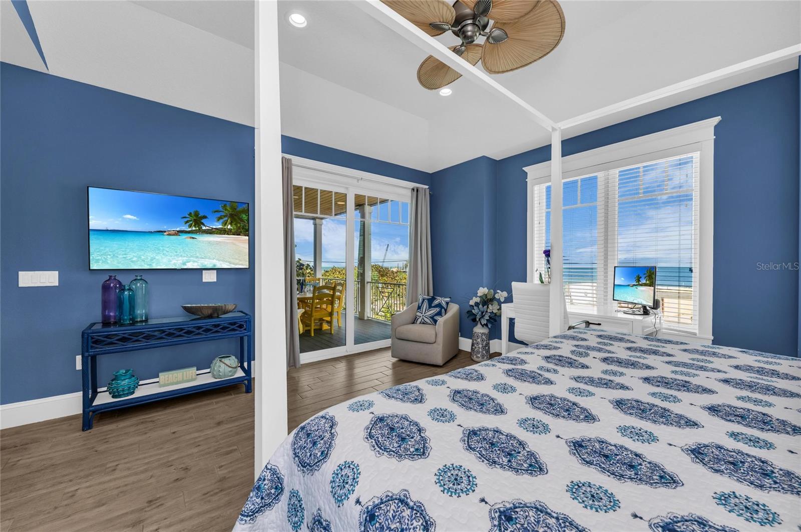 Image 33 of 90 For 303 Bay Boulevard