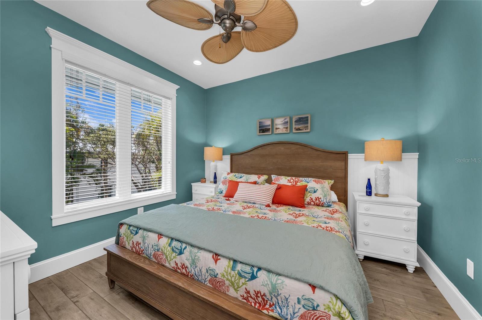 Image 37 of 90 For 303 Bay Boulevard