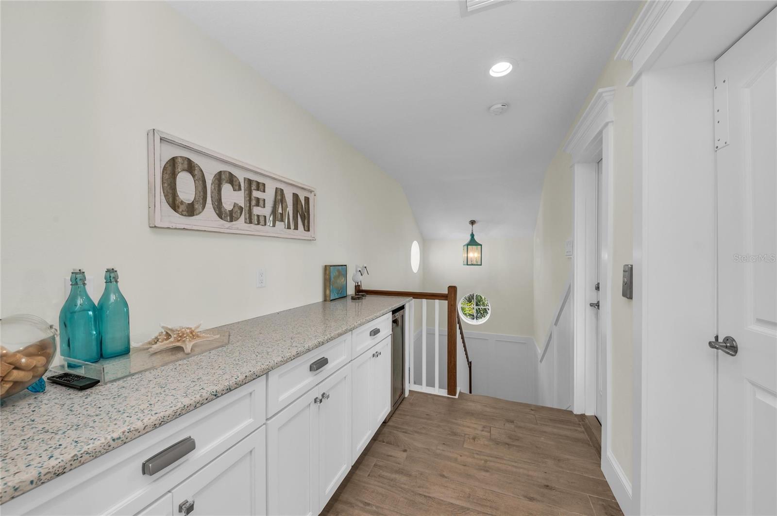 Image 44 of 90 For 303 Bay Boulevard