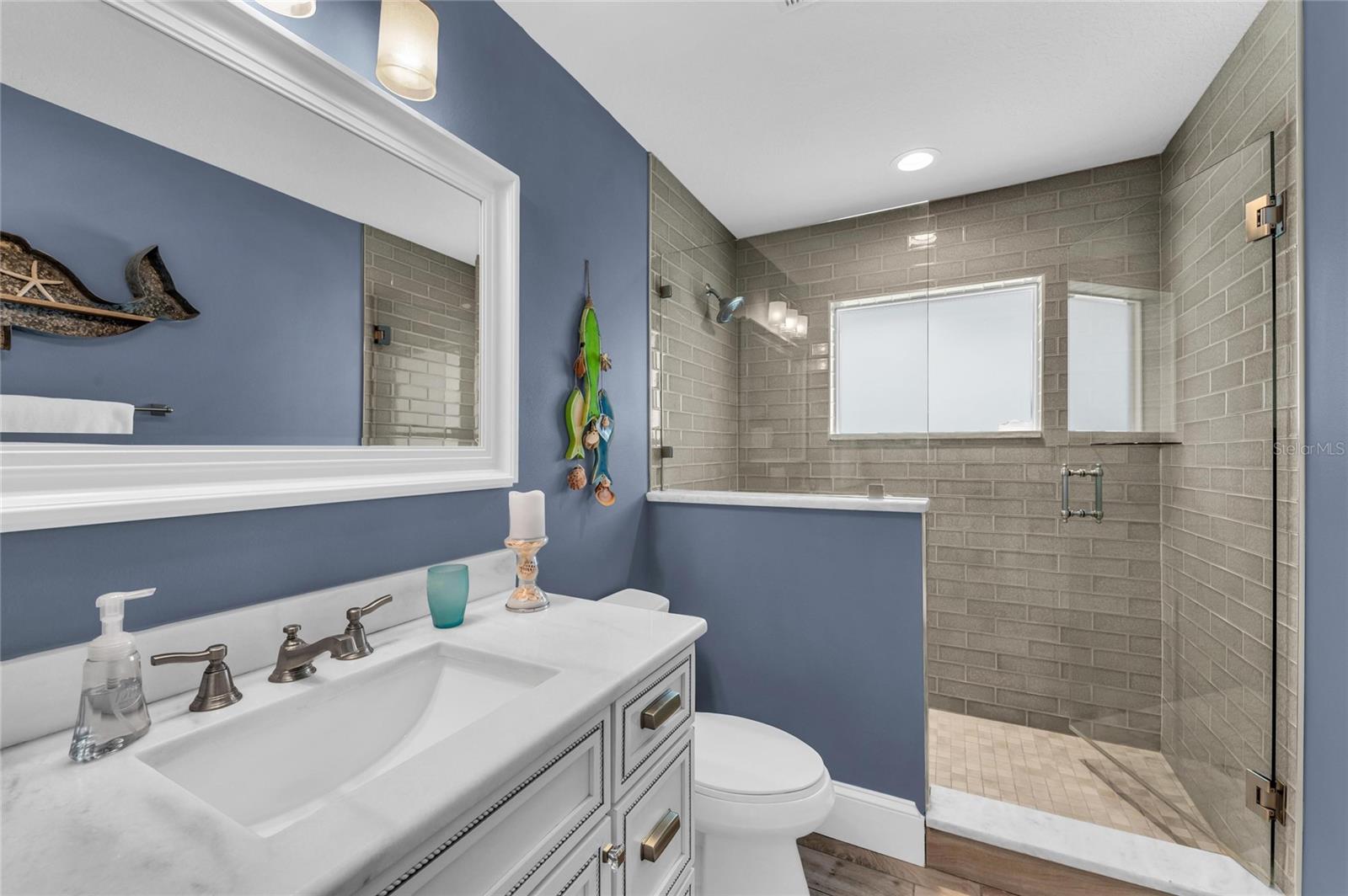 Image 57 of 90 For 303 Bay Boulevard