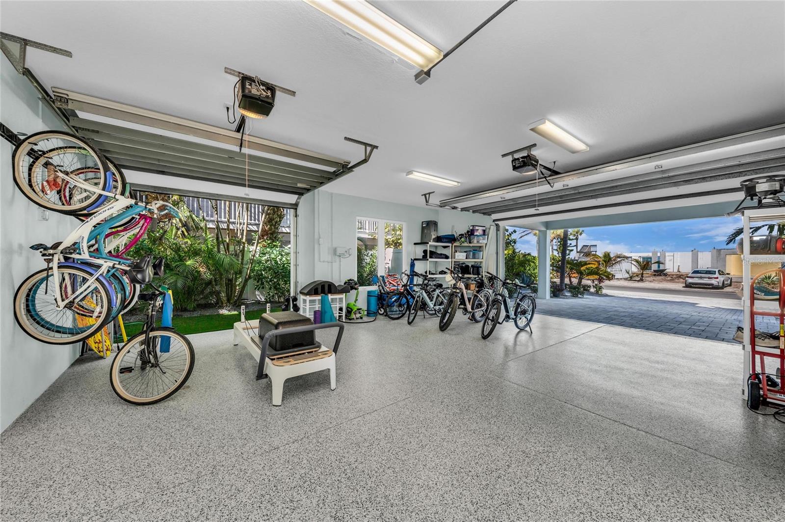 Image 69 of 90 For 303 Bay Boulevard