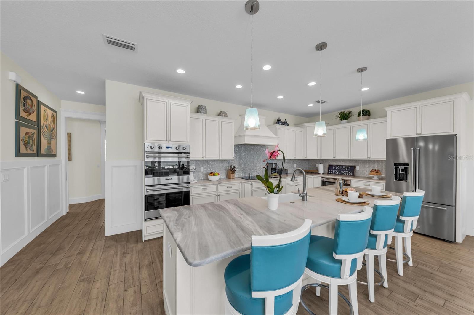 Image 7 of 90 For 303 Bay Boulevard