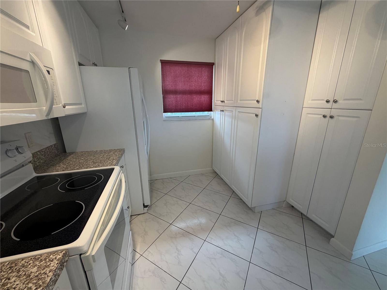 Image 6 of 22 For 3840 Ironwood Lane 506h