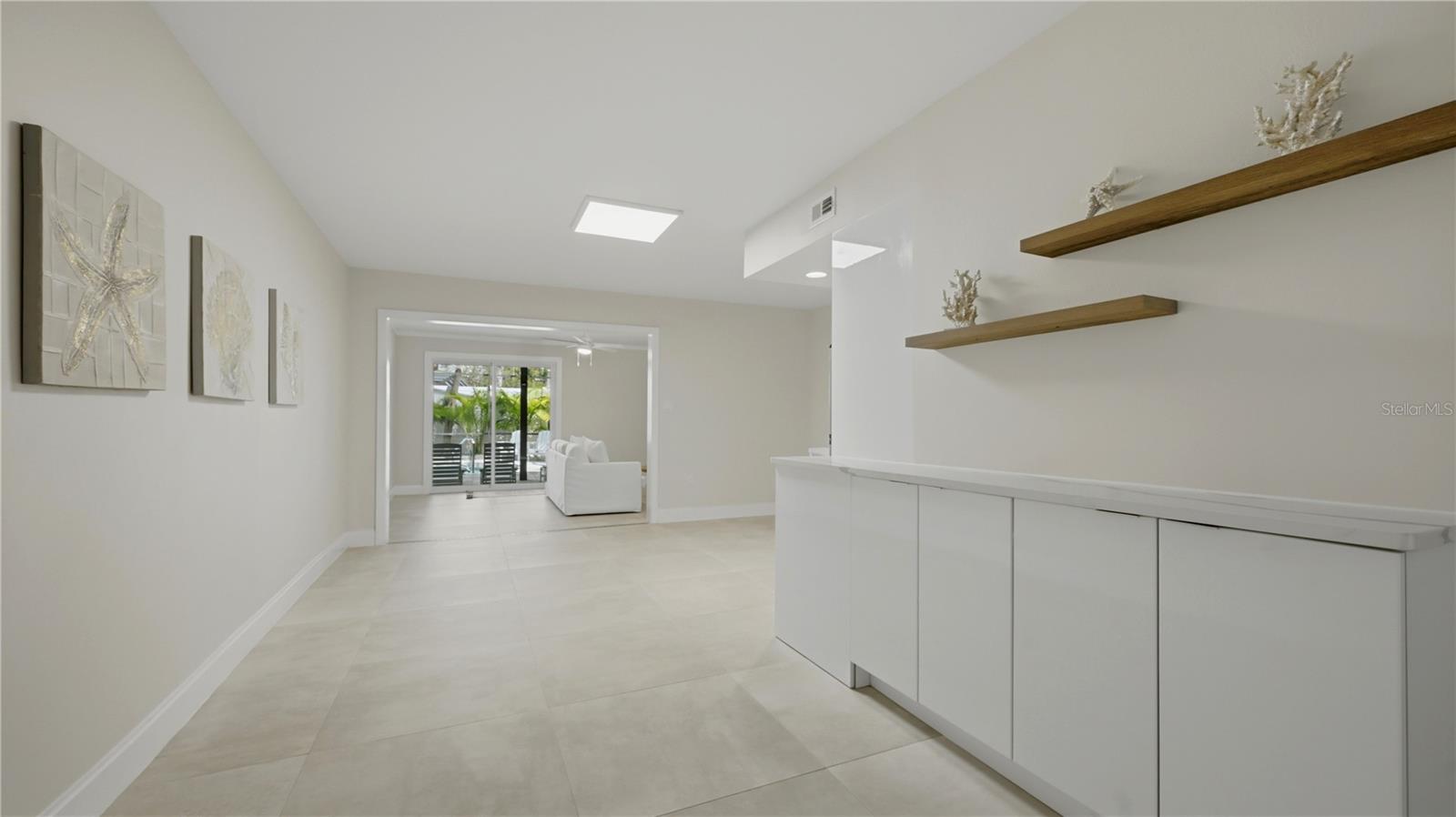 Image 28 of 37 For 4939 Commonwealth Drive