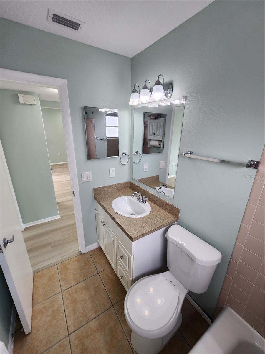 Image 12 of 31 For 6112 1st Avenue W