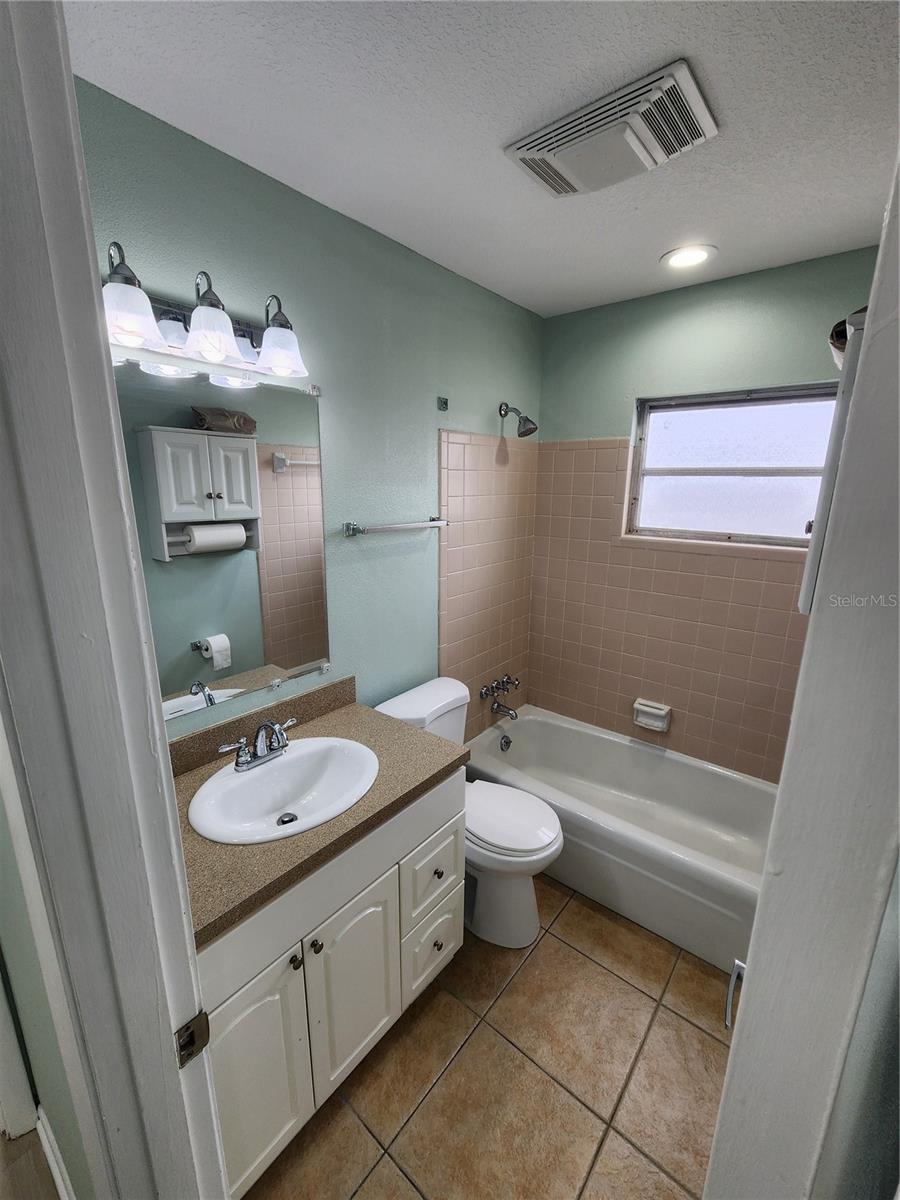 Image 13 of 31 For 6112 1st Avenue W