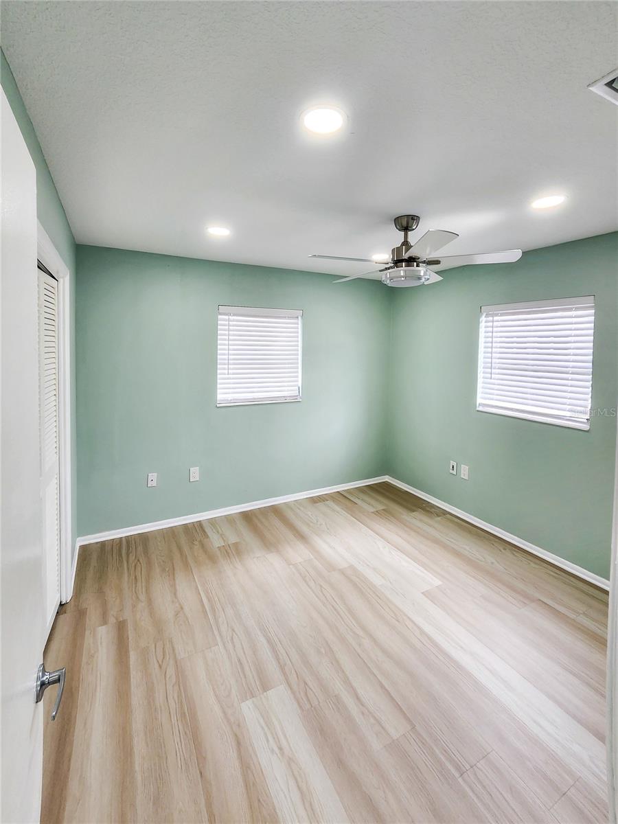 Image 27 of 31 For 6112 1st Avenue W