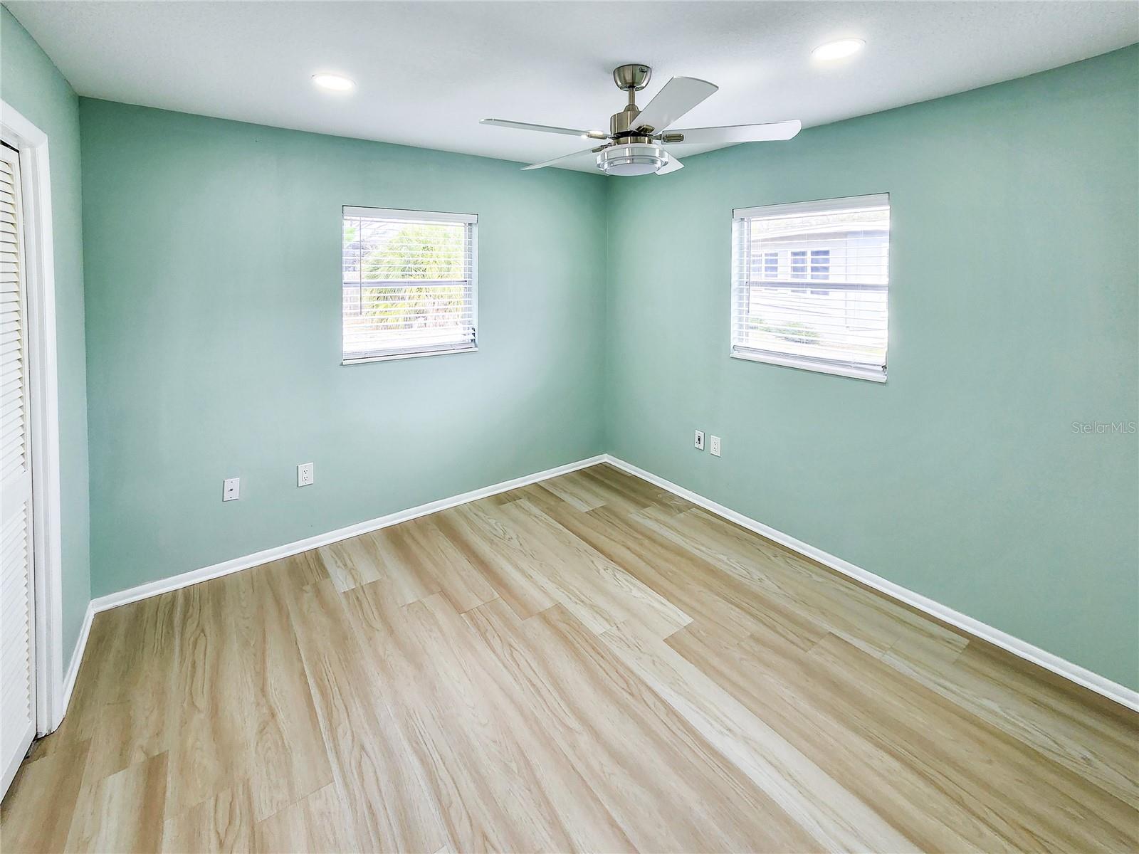 Image 28 of 31 For 6112 1st Avenue W