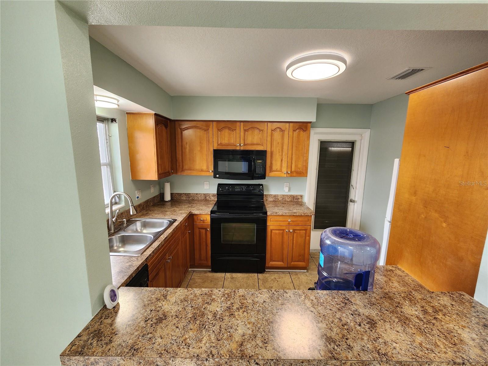 Image 4 of 31 For 6112 1st Avenue W