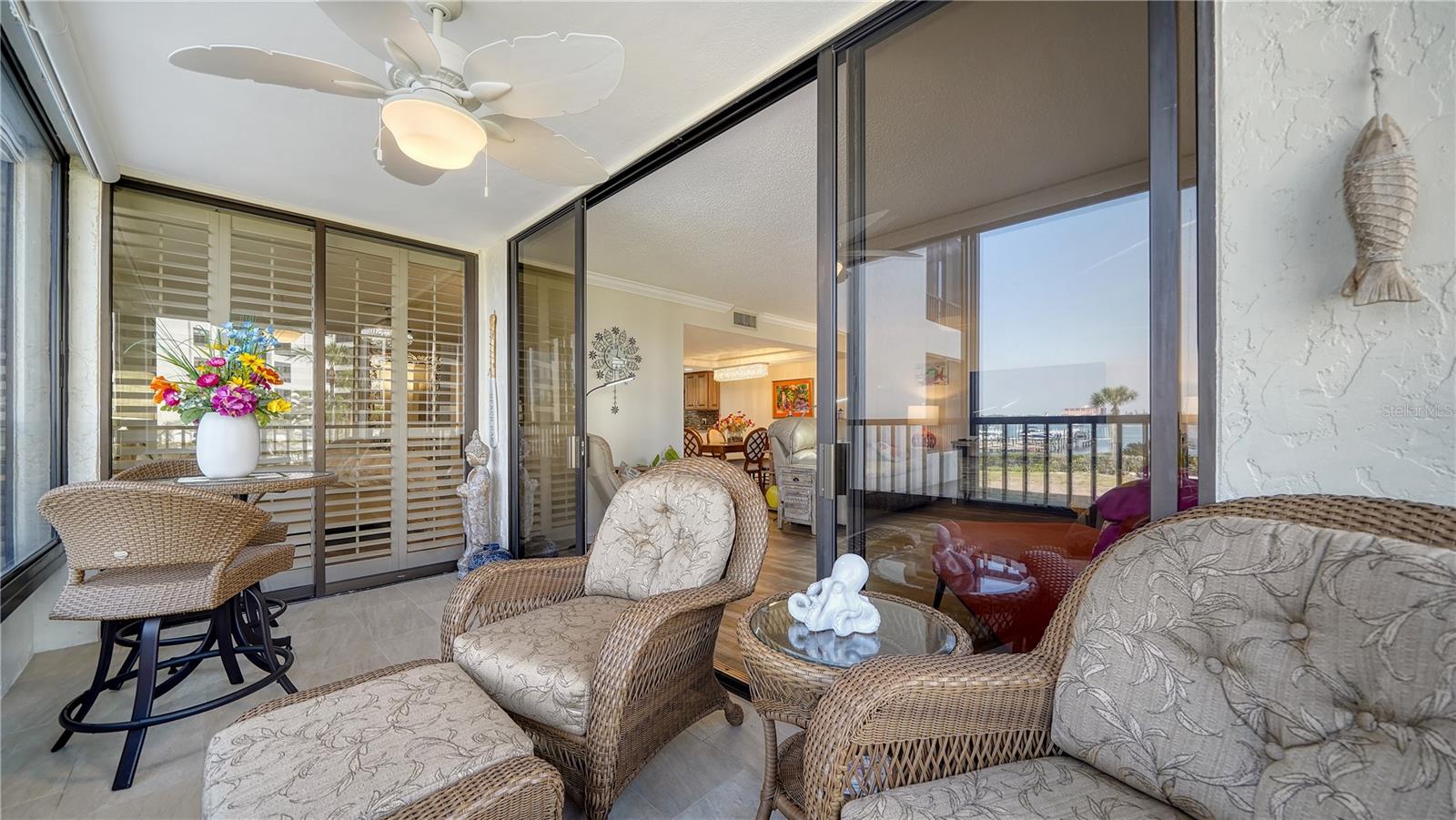 Image 13 of 51 For 8735 Midnight Pass Road 105b