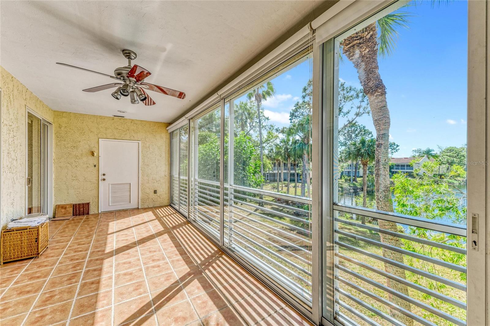 Image 25 of 53 For 6101 34th Street W 11g