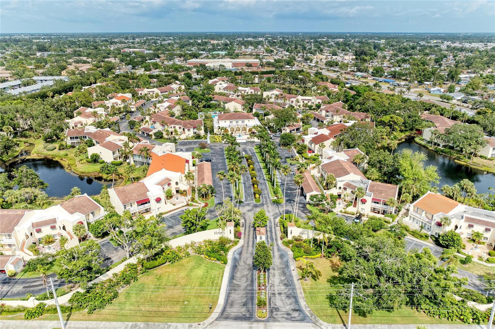 Image 33 of 53 For 6101 34th Street W 11g