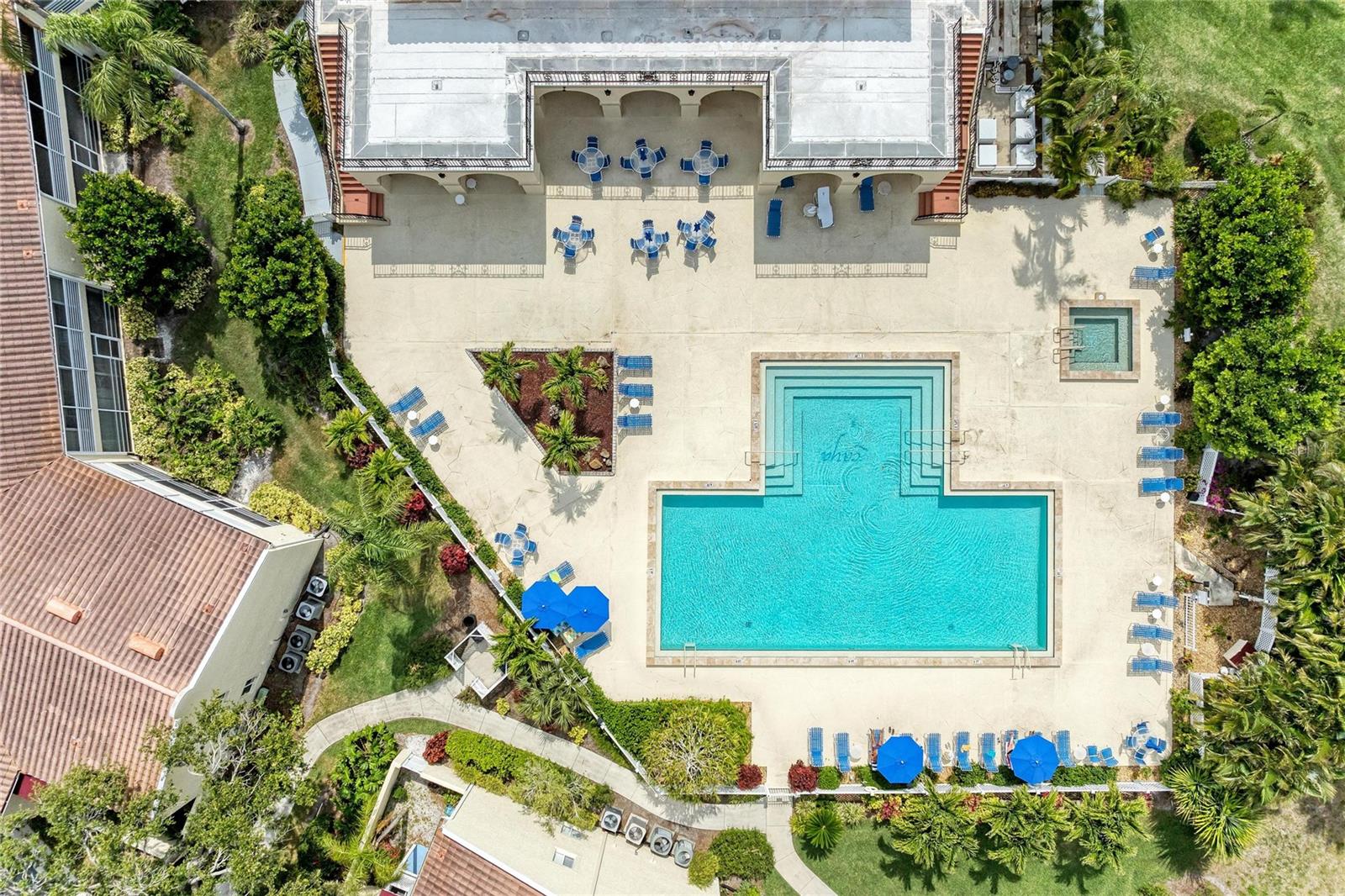 Image 38 of 53 For 6101 34th Street W 11g