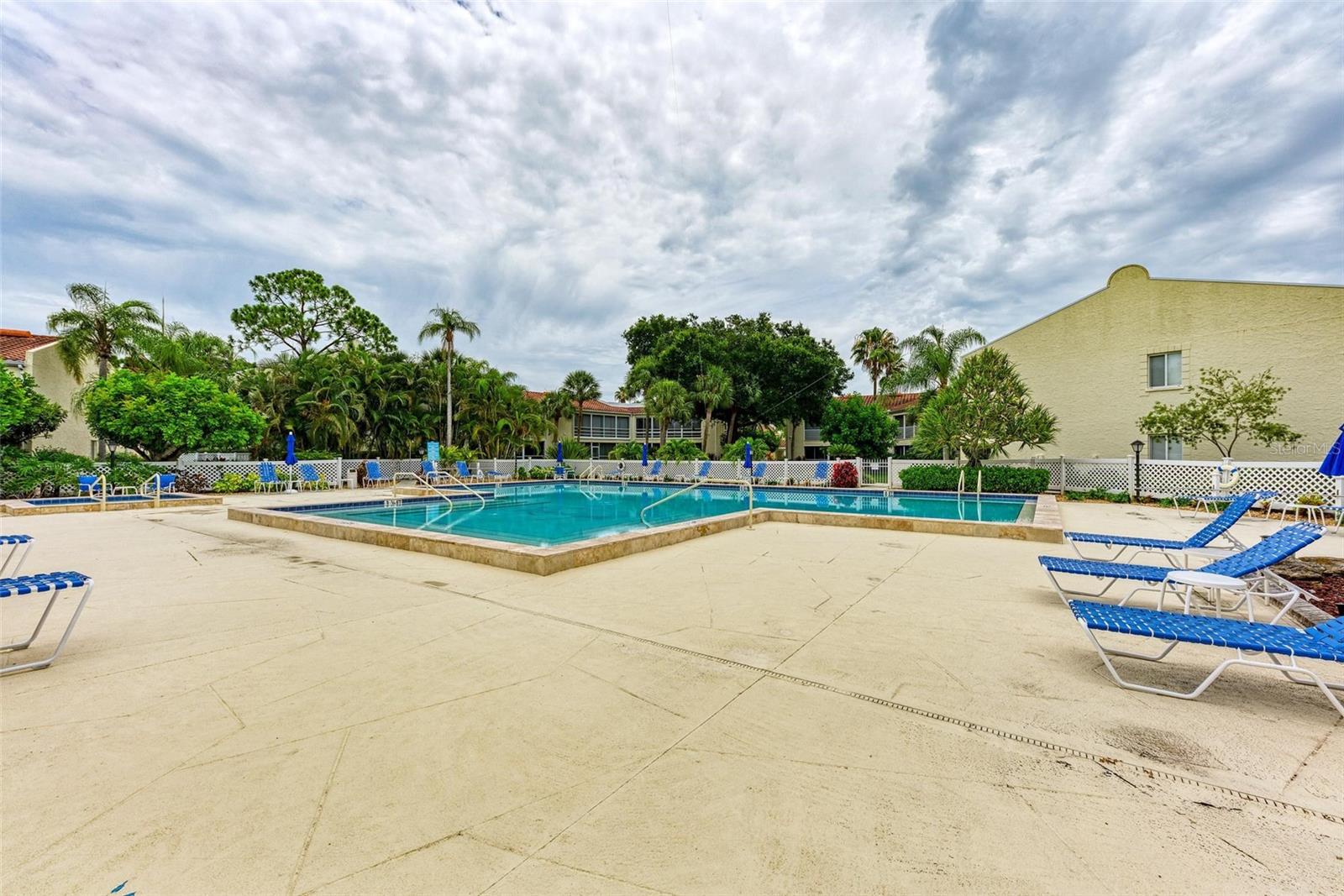 Image 42 of 53 For 6101 34th Street W 11g