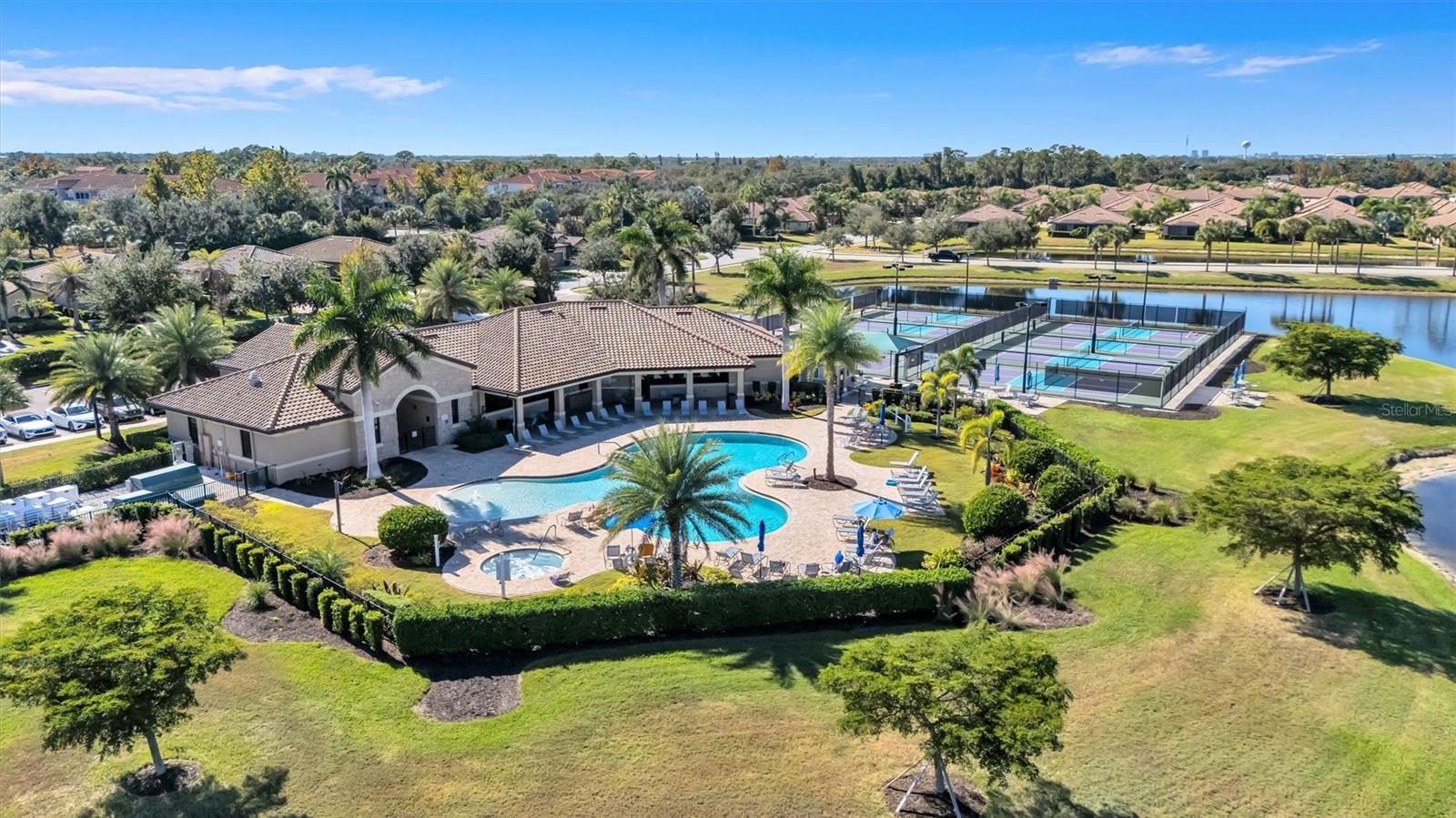 Image 38 of 54 For 7607 Grand Estuary Trail 208