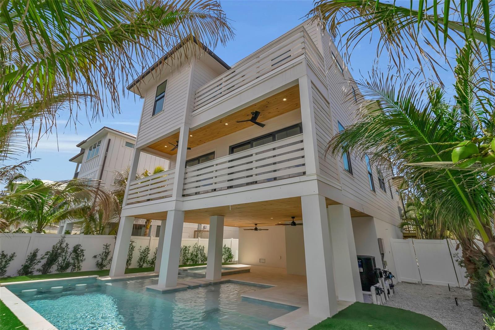 Details for 2215 Avenue C, BRADENTON BEACH, FL 34217