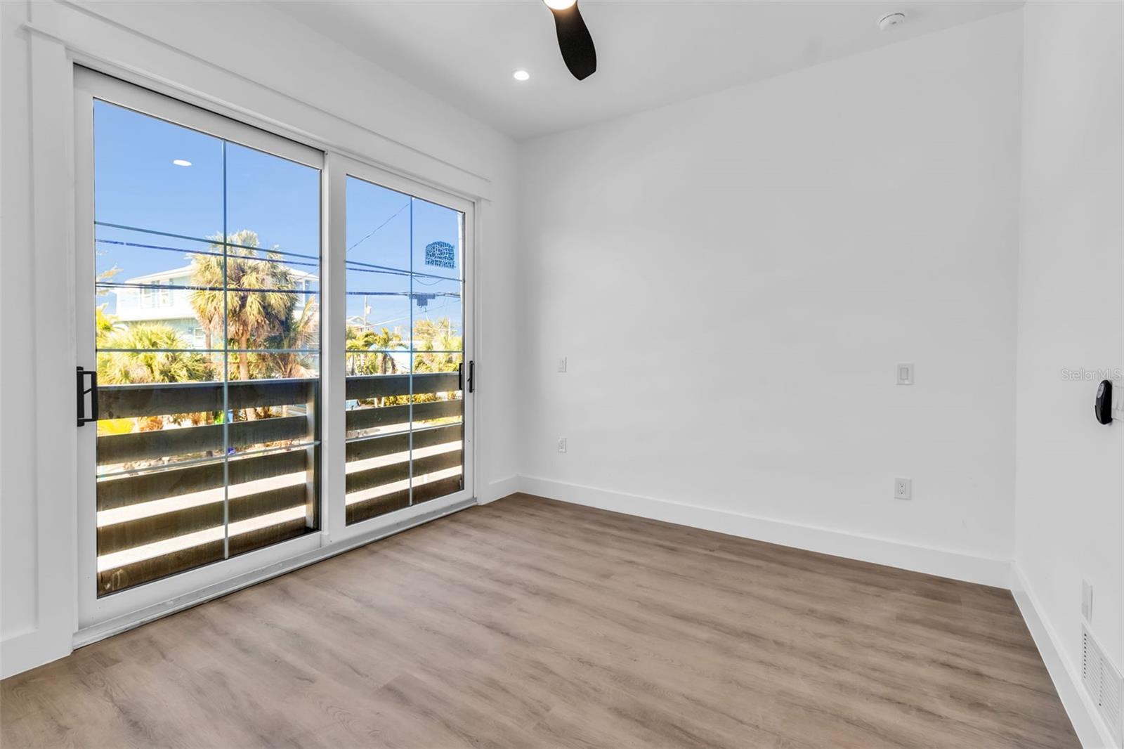 Image 18 of 42 For 2215 Avenue C