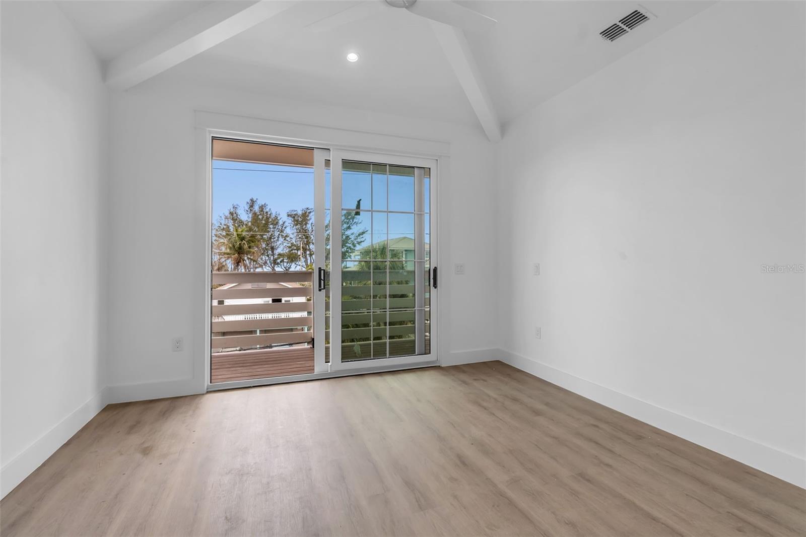 Image 20 of 42 For 2215 Avenue C