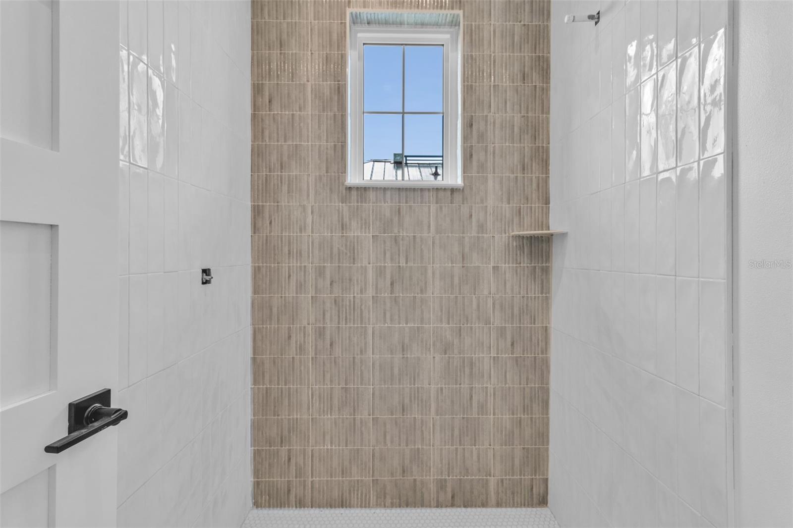 Image 22 of 42 For 2215 Avenue C