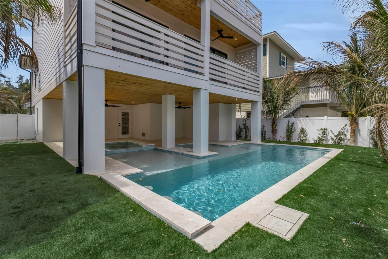 Image 3 of 42 For 2215 Avenue C