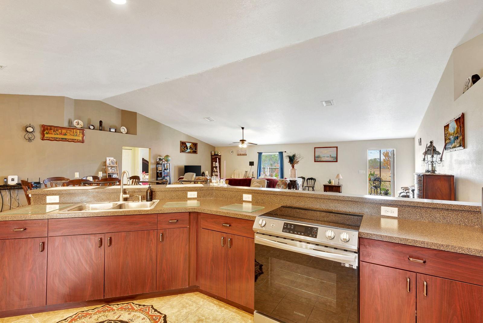 Image 19 of 63 For 33425 State Road 70 E