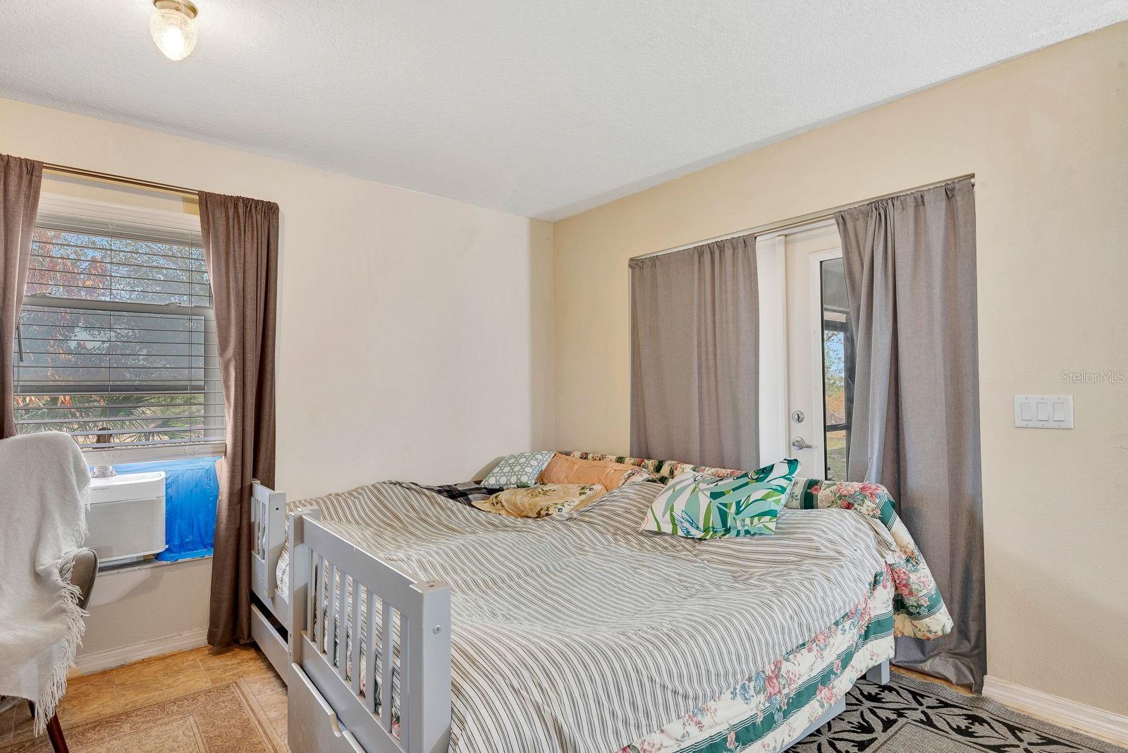 Image 33 of 63 For 33425 State Road 70 E