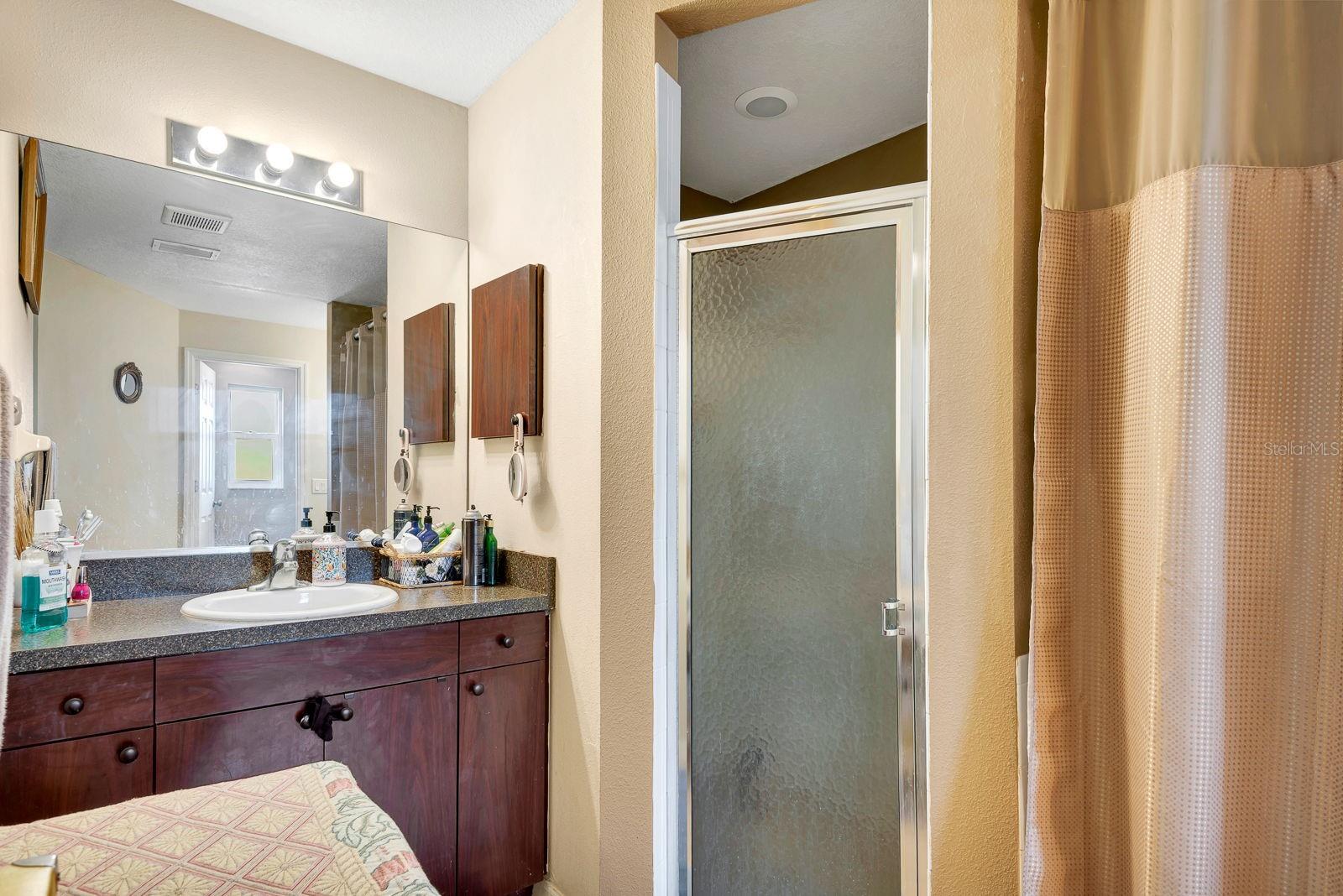 Image 38 of 63 For 33425 State Road 70 E