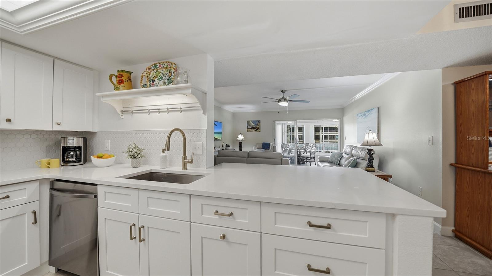 Image 11 of 64 For 199 Whispering Sands Drive 204