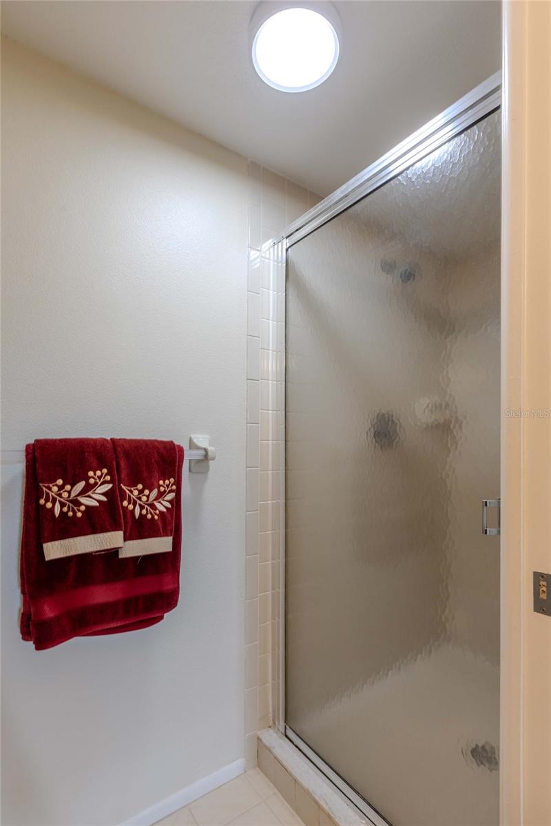 Image 19 of 35 For 2989 Taywood Meadow 19