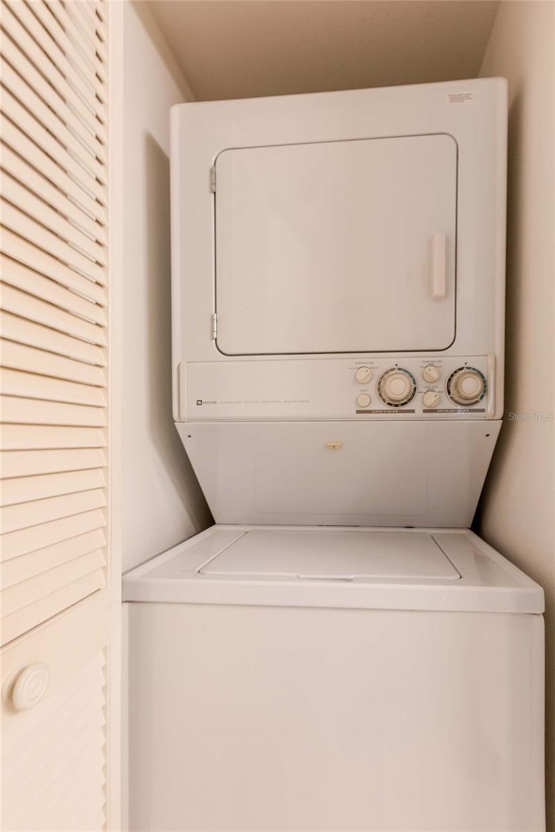 Image 24 of 35 For 2989 Taywood Meadow 19