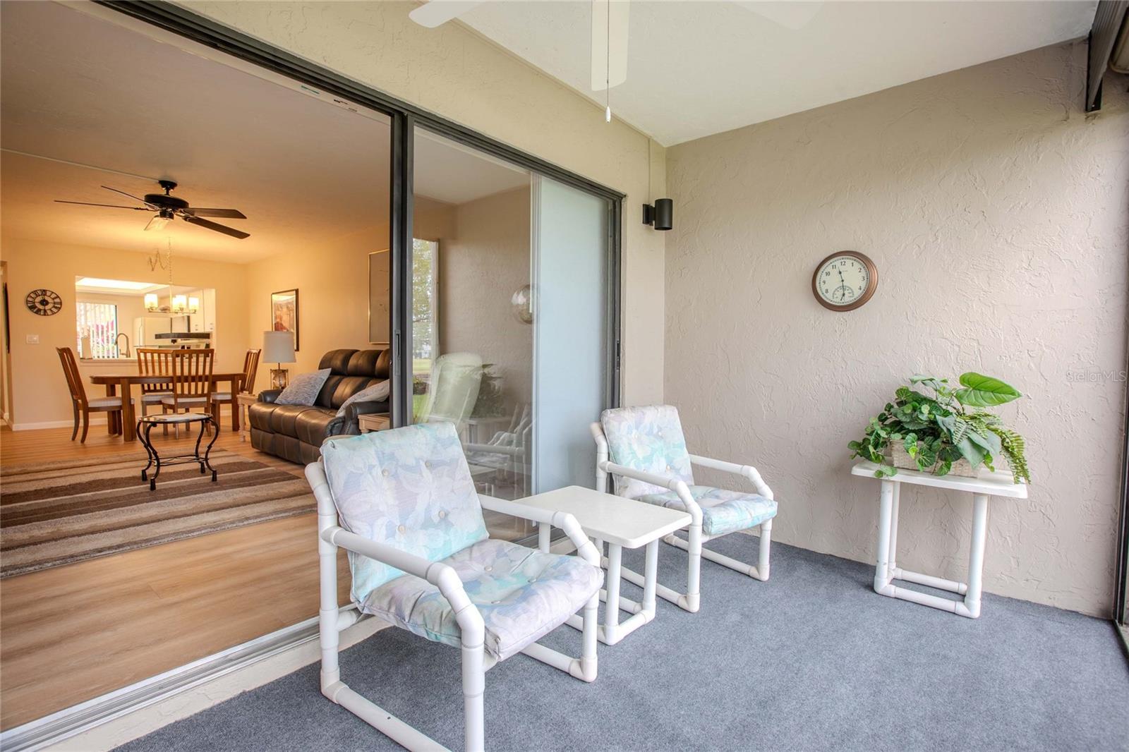 Image 25 of 35 For 2989 Taywood Meadow 19