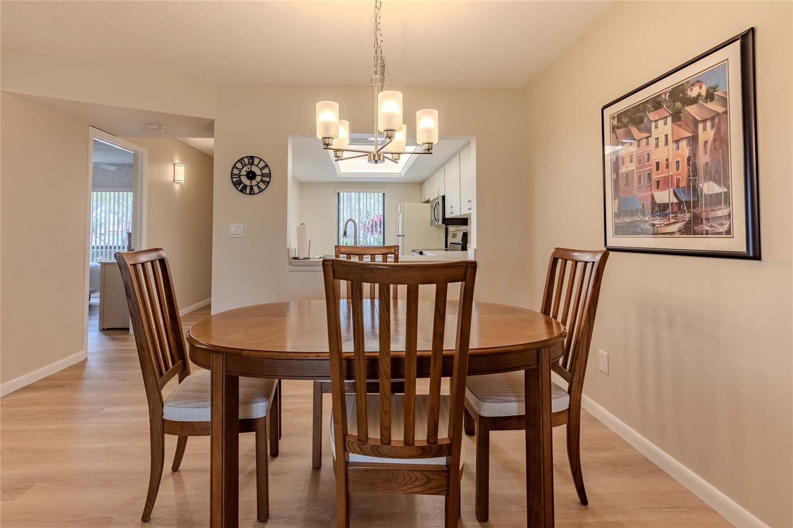 Image 8 of 35 For 2989 Taywood Meadow 19