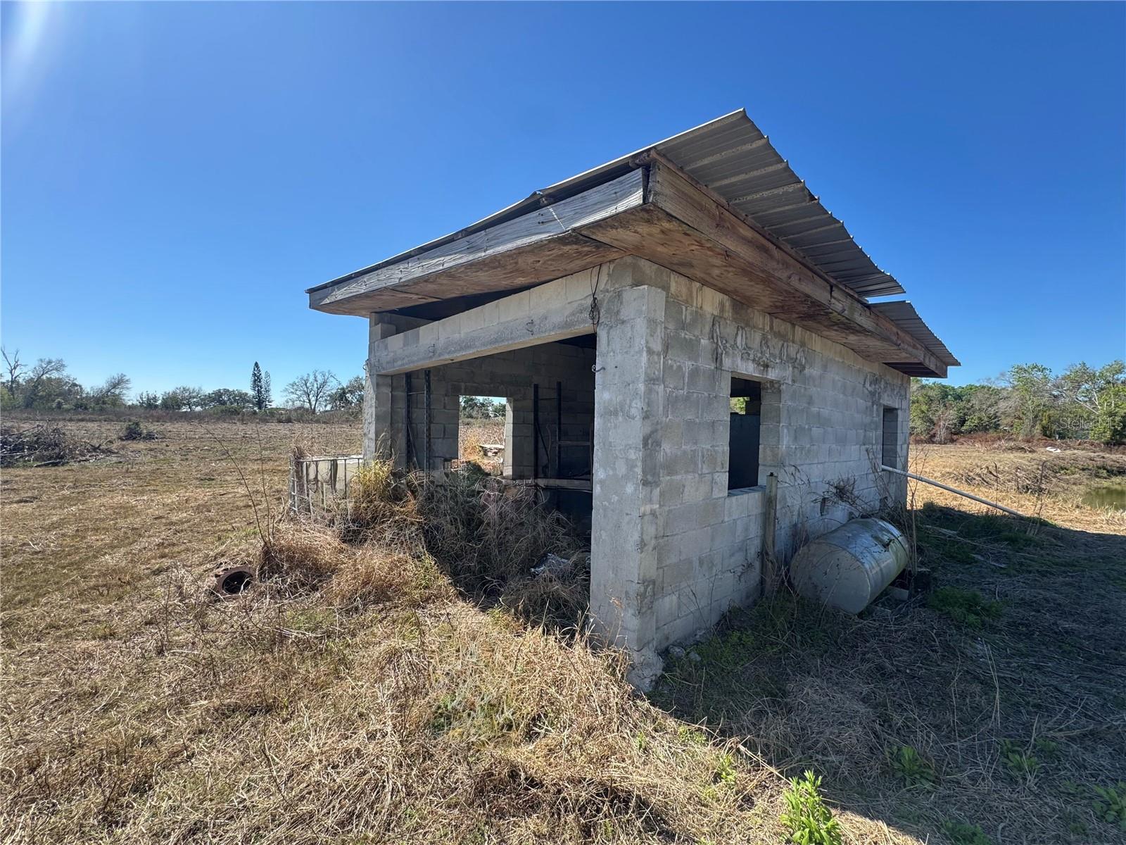 Image 5 of 10 For 6119 Webb Drive