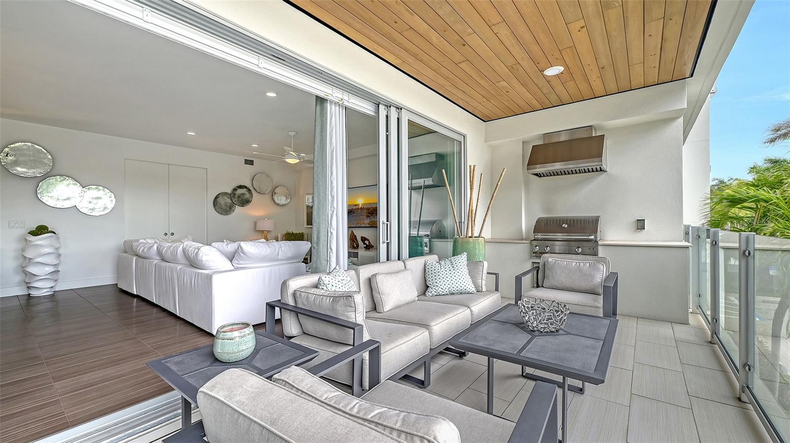 Image 18 of 48 For 129 Taft Drive W102