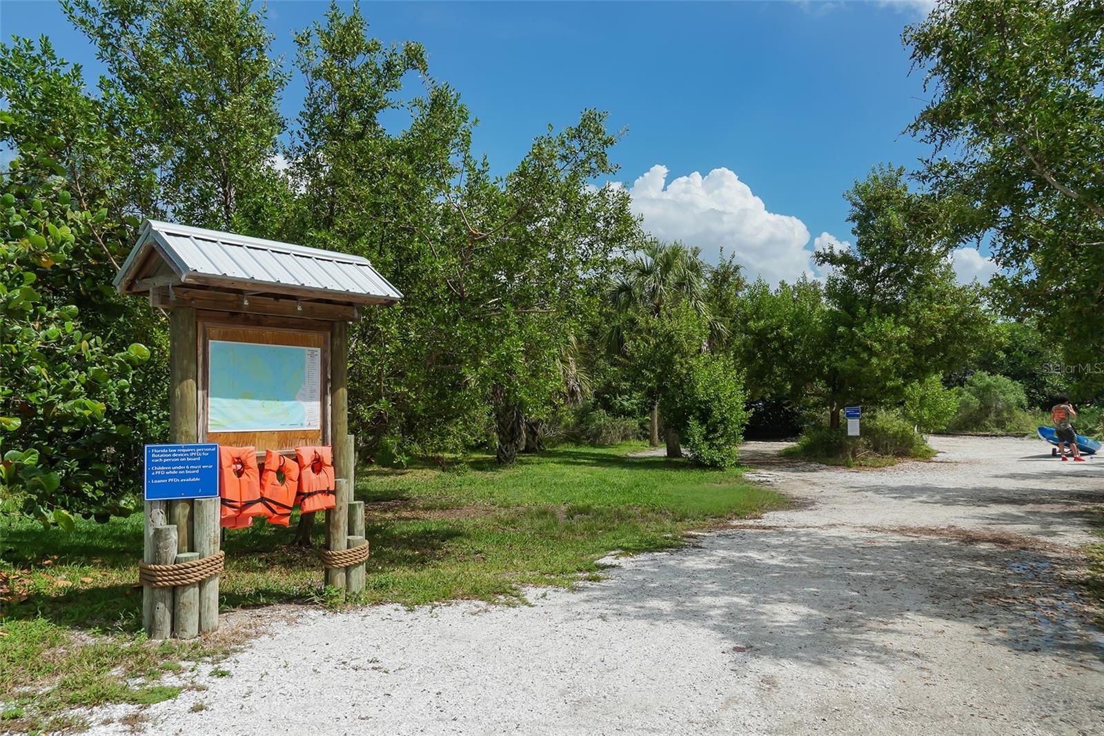 Image 42 of 48 For 129 Taft Drive W102