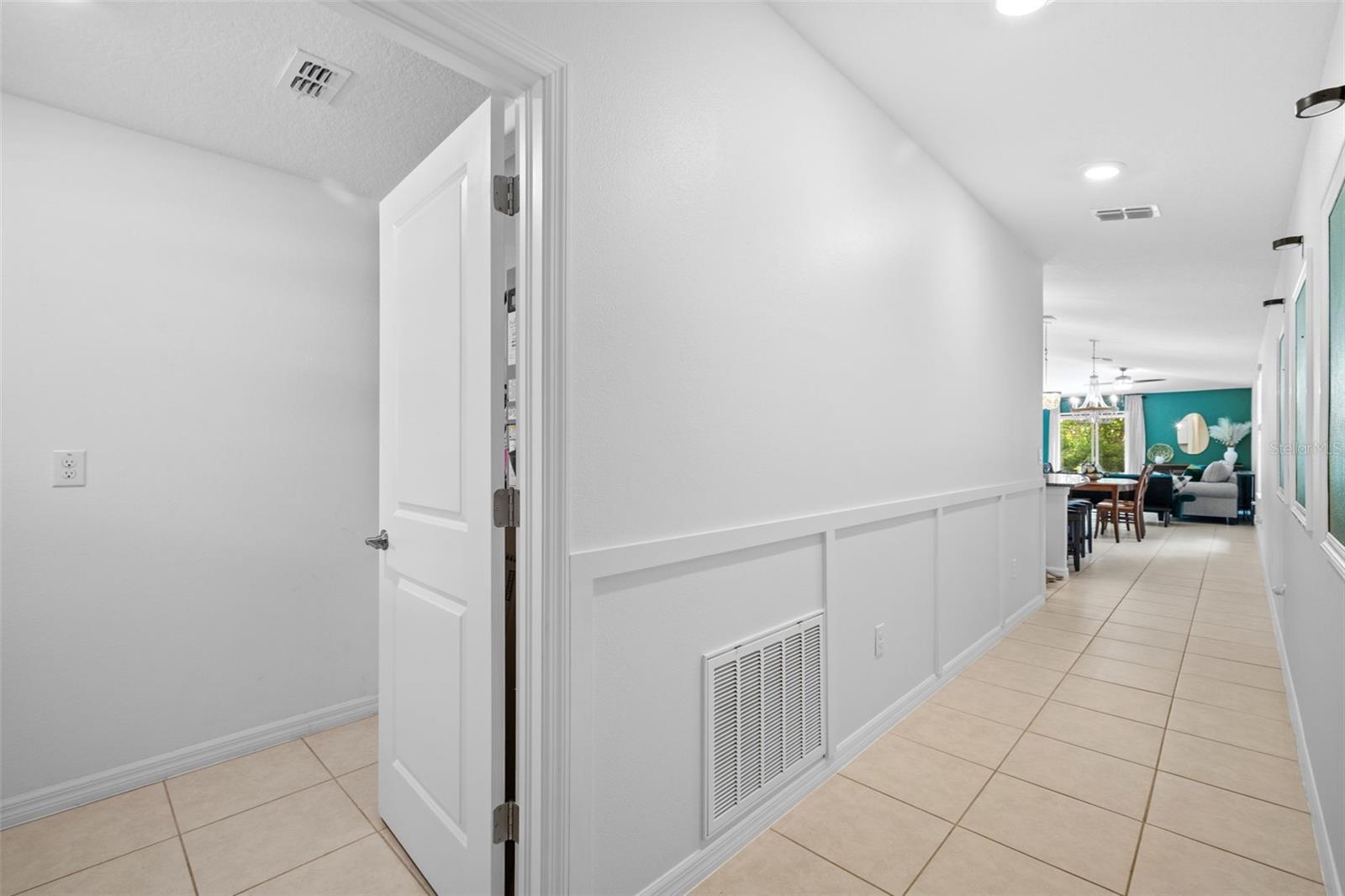 Image 10 of 43 For 5554 Blue Azure Drive